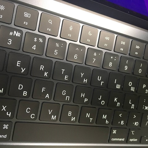 Гравировка клавиш ноутбука
